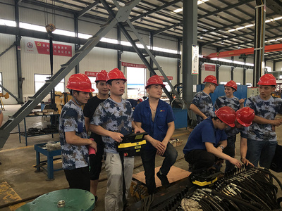 濟寧能源發展集團“四新”項目推廣暨兗煤黑豹掘錨護一體機培訓班圓滿成功